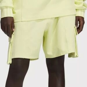 Adidas x Ivy Park high waist shorts. Cargo style. Sweats. Bright yellow.M Unisex